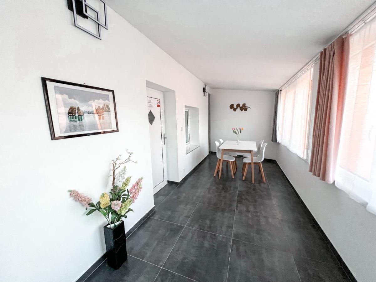 Williams Apartments Prague Exterior photo